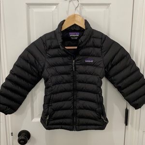 Black puffer Patagonia kids coat